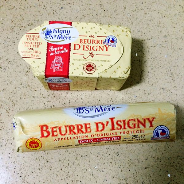蔓越梅饼干（蛋白打发版）的做法操作步骤第3步：我用的是法国伊斯尼无盐黄油，法国产的黄油大多数都是发酵黄油吧。