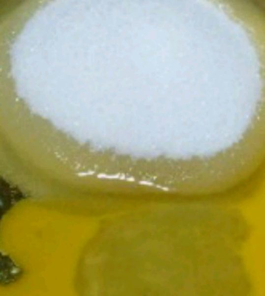 桃酥的做法操作步骤第1步：糖，油鸡蛋液混合