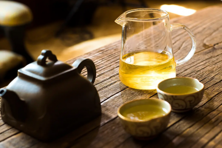 秋冬季节，喝红茶还是绿茶？建议：不管喝啥，牢记“2喝2不喝”图片